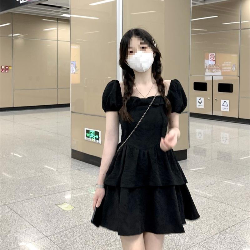 Hepburn style little black dress niche design dress women's summer new waist art high-end short skirt explosion