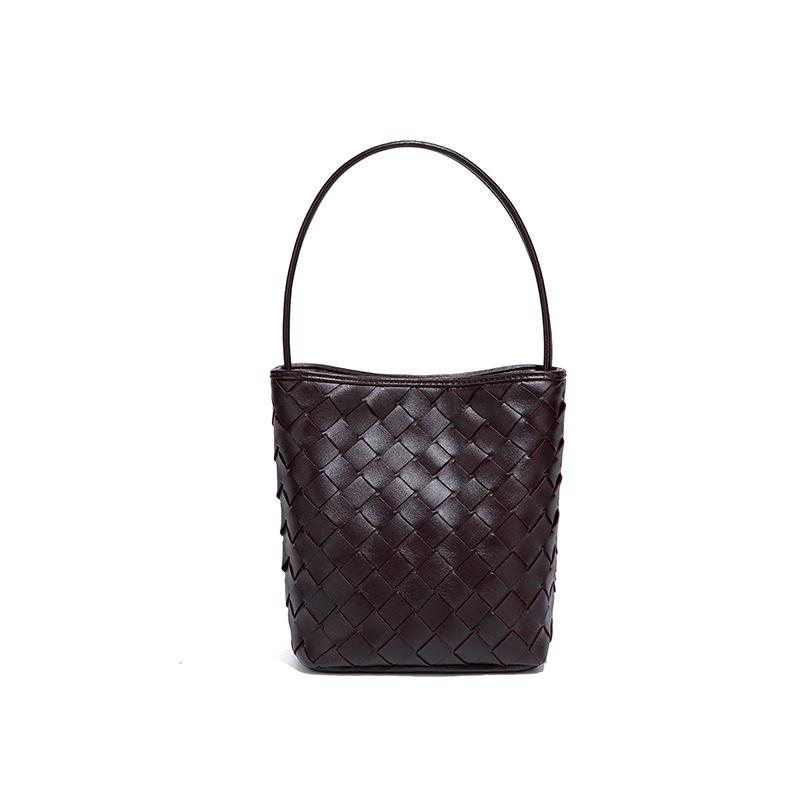 Hand-woven Handbag for Women, Small and Lightweight, Single-shoulder Crossbody Bag, Solid Color Texture, Charming Bucket Bag