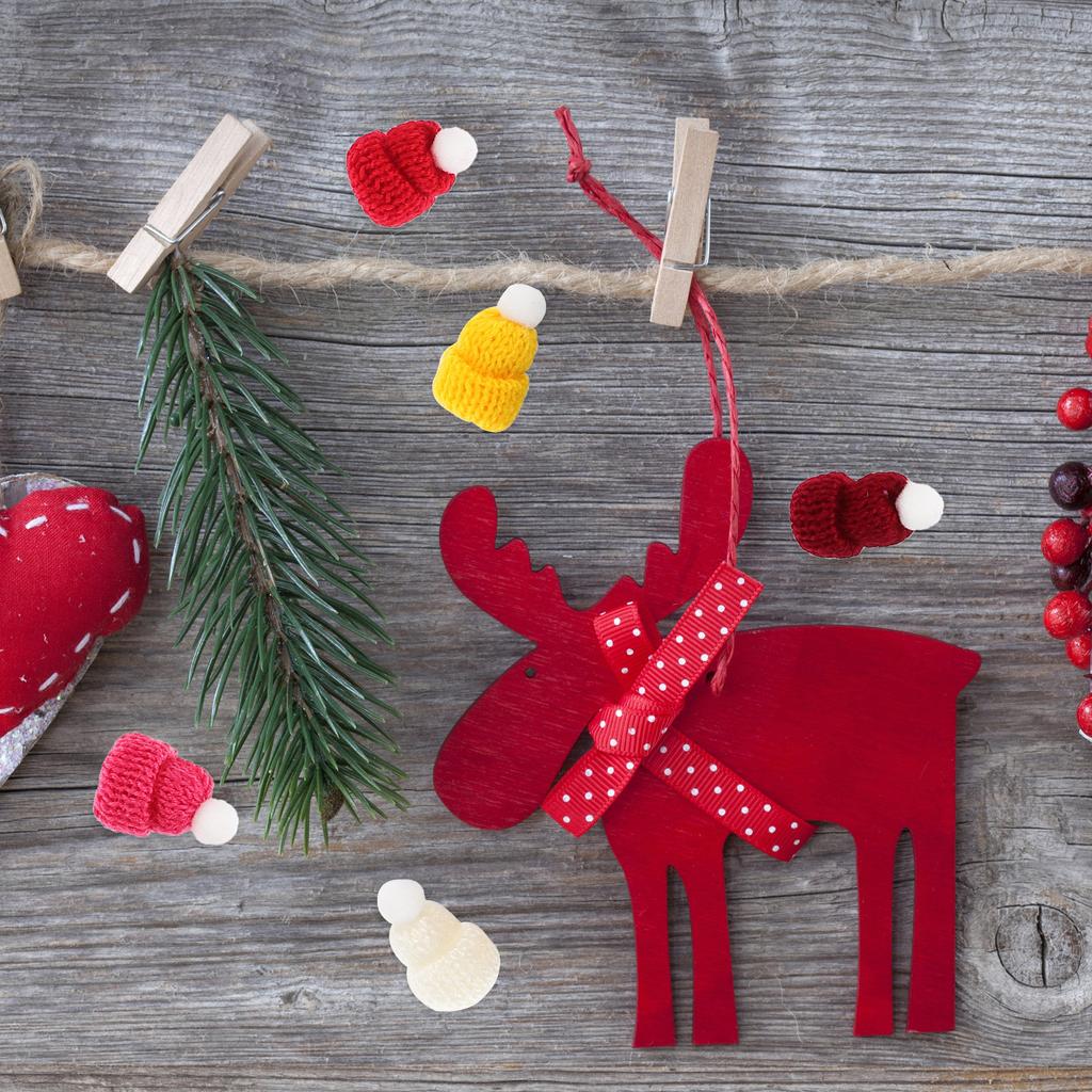 50Pcs Tiny Knitting Christmas Hats Mini Knit Caps DIY Craft Decoration Miniature Xmas Hat Accessories for Holiday Decor
