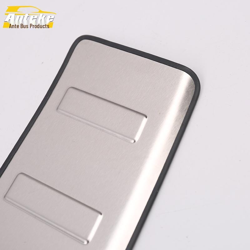 CS95 Rear Bumper Guard & Tailgate Trim Accessories