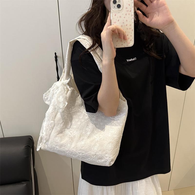 2025 summer new small fresh chiffon small flower shoulder bag lace embroidered canvas bag portable underarm tote bag
