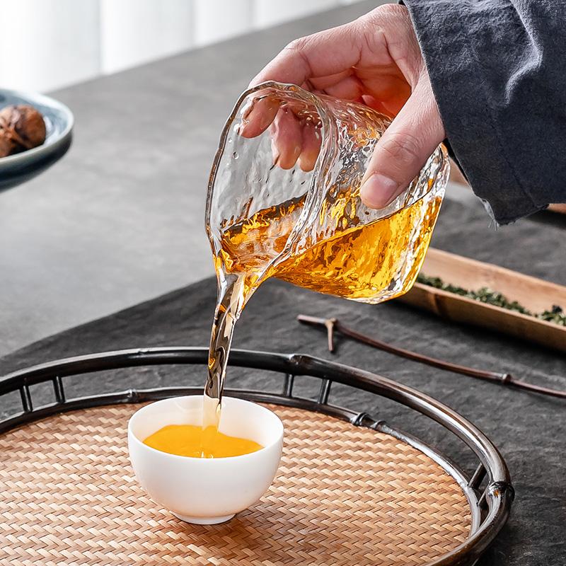 Caraffa per Tè Giapponese Fatta a Mano Ispessita Resistente al Calore Martellata Tazza Trasparente Gongdao di Equità Separatore per Tè Brocca