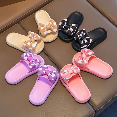 Pantoufles d'été Nouvelle Mode Sandales Mignonnes Semelle Souple Antidérapante Chaussures Décontractées pour Fille Simples Plates Quotidiennes Classiques Légères Chaussures pour Enfant