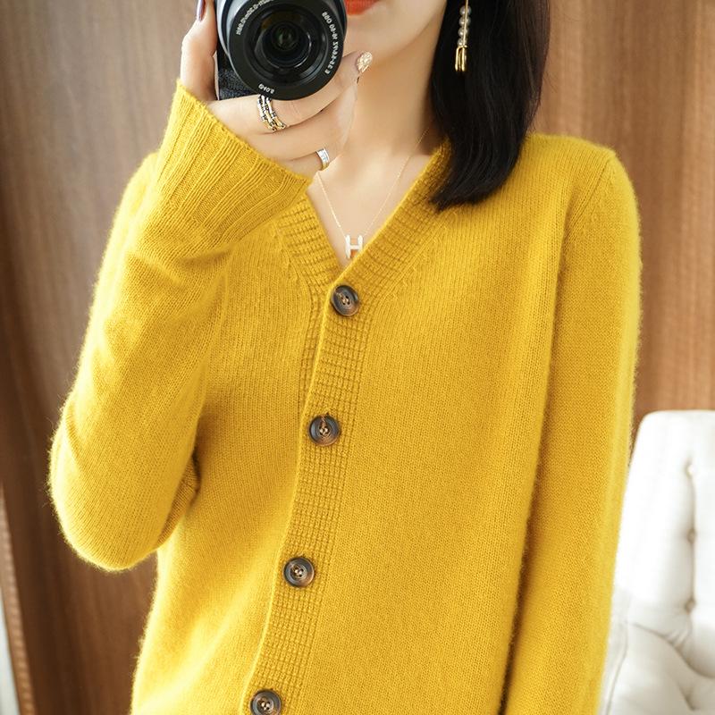 Women's 2023 Knitted Wool V-Neck Cardigan Sweater, Autumn/Winter Solid Color with Cashmere.