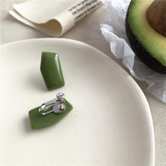 Korean Round Green Resin Stone Earrings Retro Fresh Green Acrylic Flower Geometric Square Clip On Earrings Without Piercing