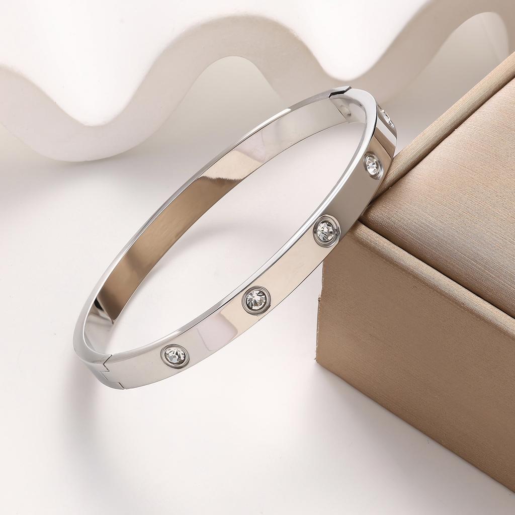 2026 Bracciale Stella Gitana da Bagno Gratuito e Inalterabile Versione Coreana Femminile Incastonato di Diamanti Alla Moda Semplice Flash Diamante Coppia Mano