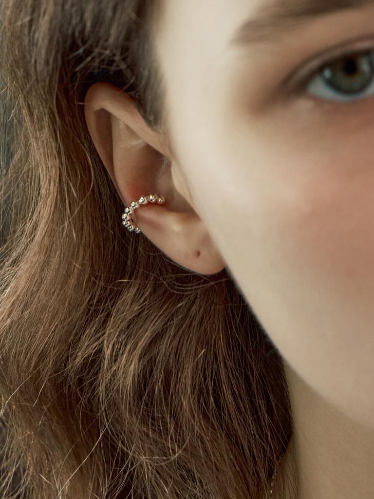 Before Moonrise Silver Ball Basic Ear Cuff Sc303