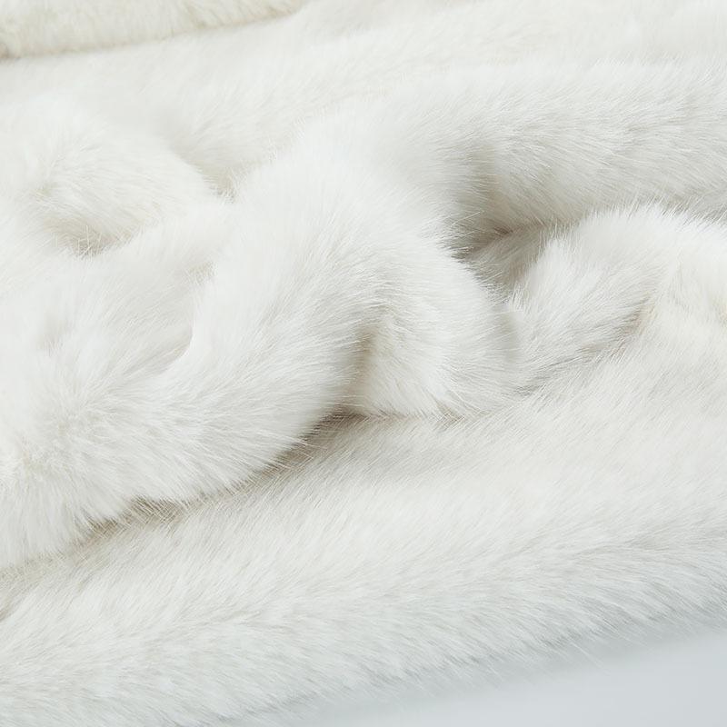 Dicker Kunstfuchs Pelz Kunstpelz Weich Warm für DIY Jacken Kleidung Schuhe Hüte Teppiche Sofabezüge Kissen Plüschstoffe