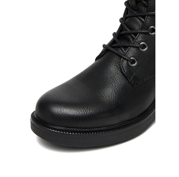 Boots Clara Barson CEO-WS5658-17