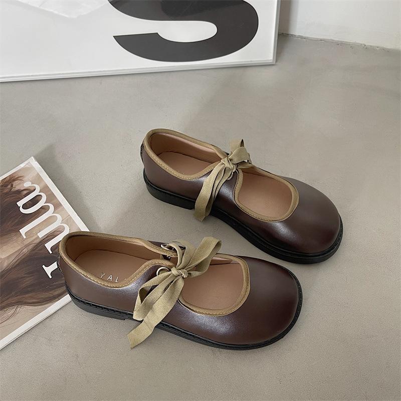 One foot soft sole women's spring and autumn new retro light mouth low heel flat sole single shoes cute