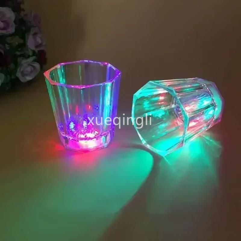 1PC Mini LED intermitent din plastic băutură vin băutură cană bar decorativă petrecere club cană culoare lumină intermitentă cană cu whisky pentru bar