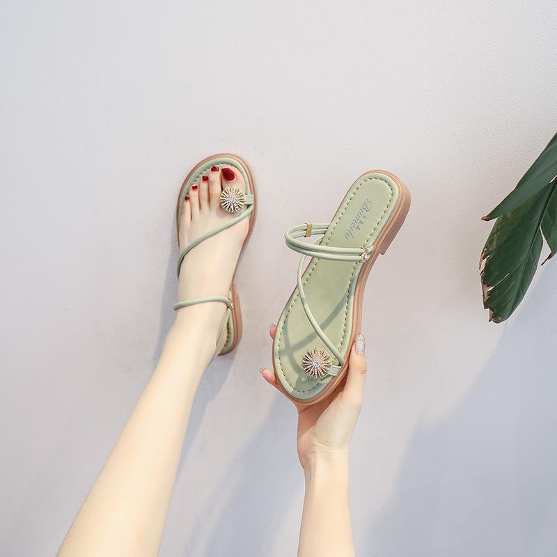 

8225-11 Summer New Fashion Fairy with Skirt Clip Toe Soft Sole Roman Sandals Female Flat Sole 40
