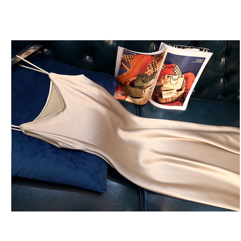 Ärmelloses V-Ausschnitt Satinkleid - Hot Girl Summer, Europäischer & Amerikanischer Stil, Einfarbig, Lockere Passform, Übergröße