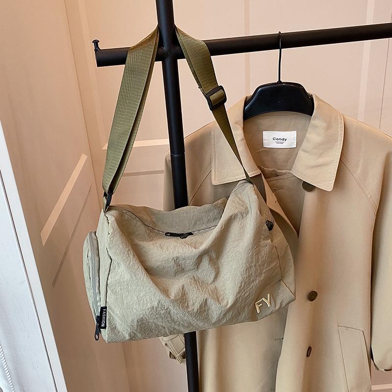 New Lightweight Solid Color Shoulder Messenger Bag Popular In Summer Simple Casual Versatile Large Capacity Tote Bag Women