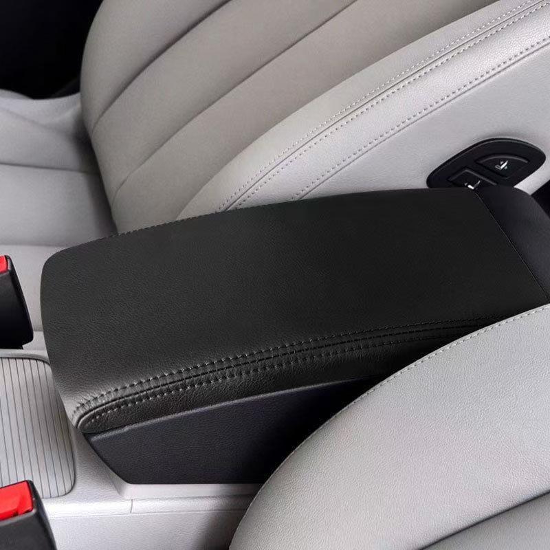 Volkswagen Passat B6/B8 Magotan Leather Armrest Cover