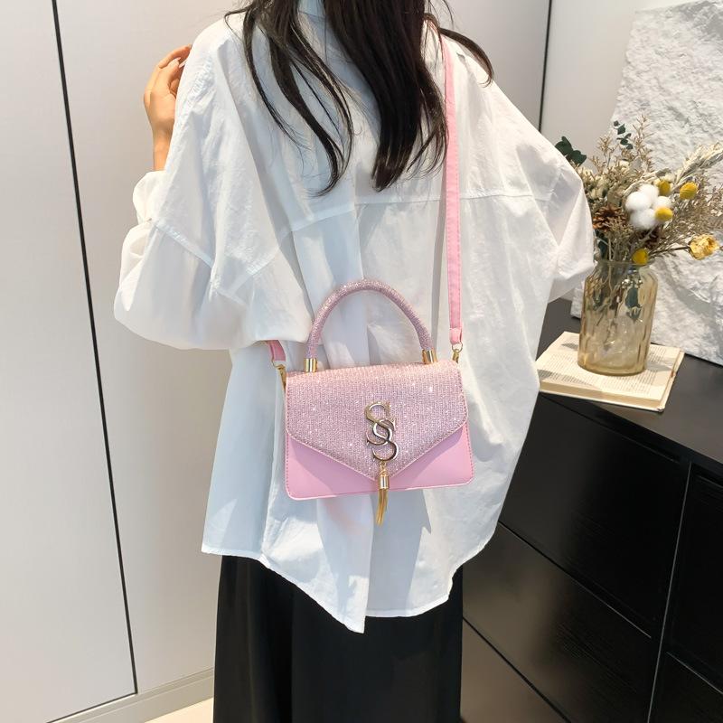 Personalized Trendy Commuting Crossbody Bag, Stylish and Simple, Single-shoulder, Personalized Small Square Bag