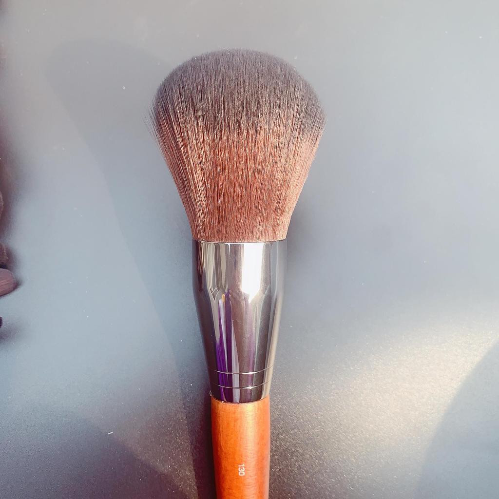 M Series Makeup Brush Set: Powder, Blush, Eyeshadow, Nose, Eyebrow, Blending, Contouring Brush.