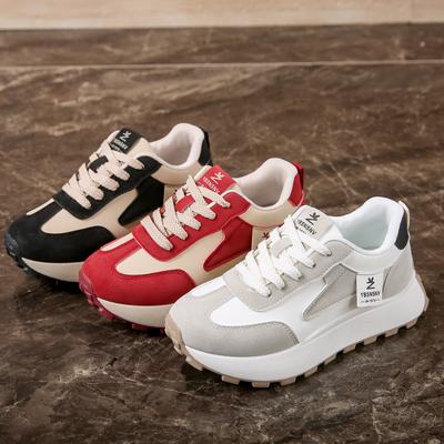 Ins Korean Version of the New Dad Shoes Girl 2025 Spring Student Running Sports Thick Sole Height Casual Street Shot 2F28