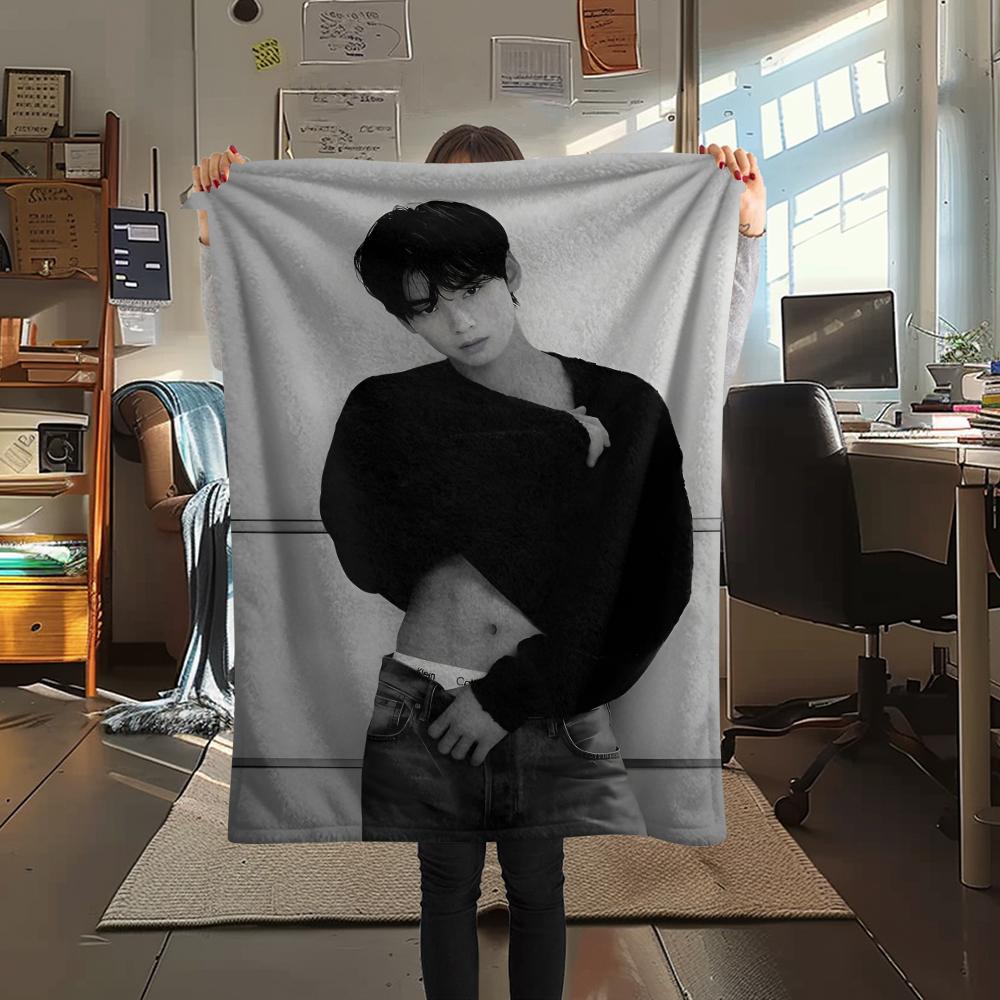 1 STuks Cha Eun-woo Print Flanellen Deken, Hoge Kwaliteit Alle Seizoenen, Woondecoratie, Warmte en Comfort, Perfect voor Kerstcadeaus