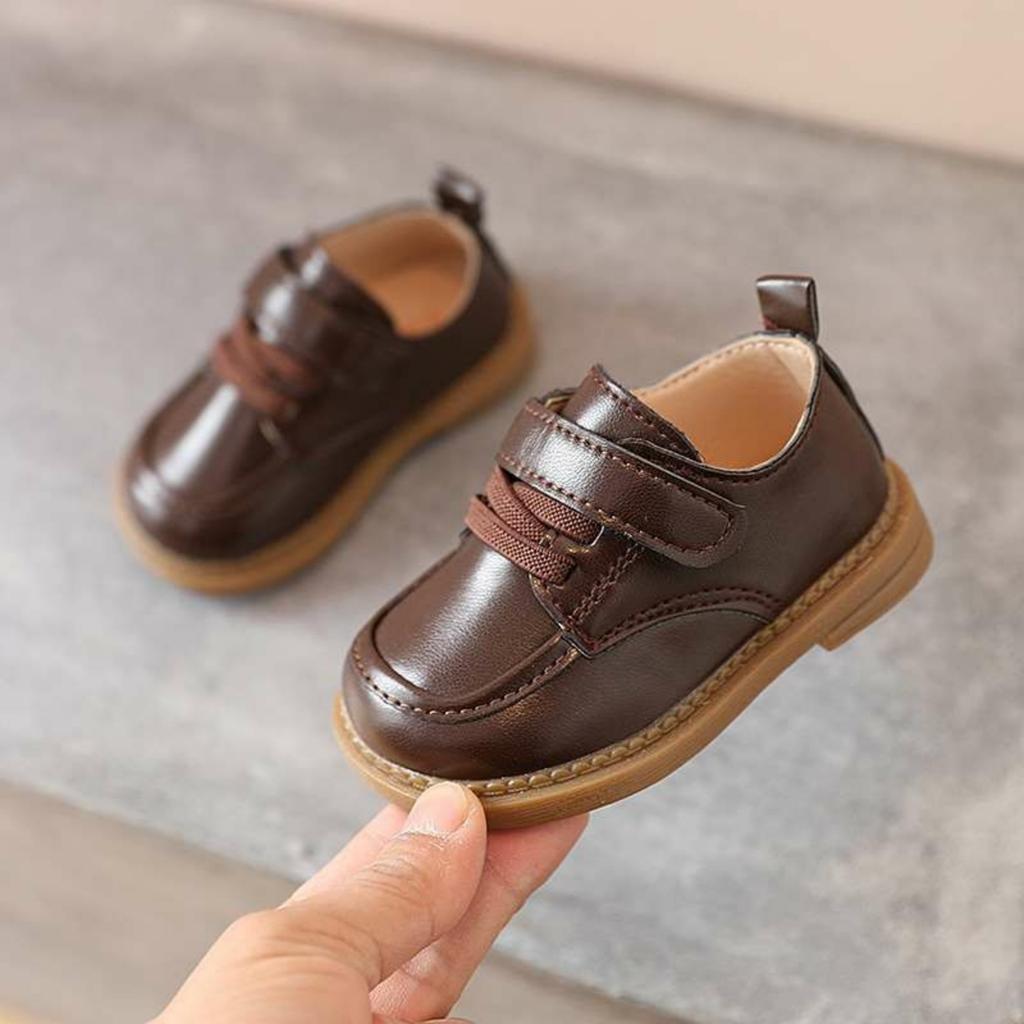 Klassische Leder Oxford Schuhe für Kinder zum Hineinschlüpfen, lässige Anzugschuhe mit verstellbarem Riemen und robuster Sohle für Kleinkinder und Kinder