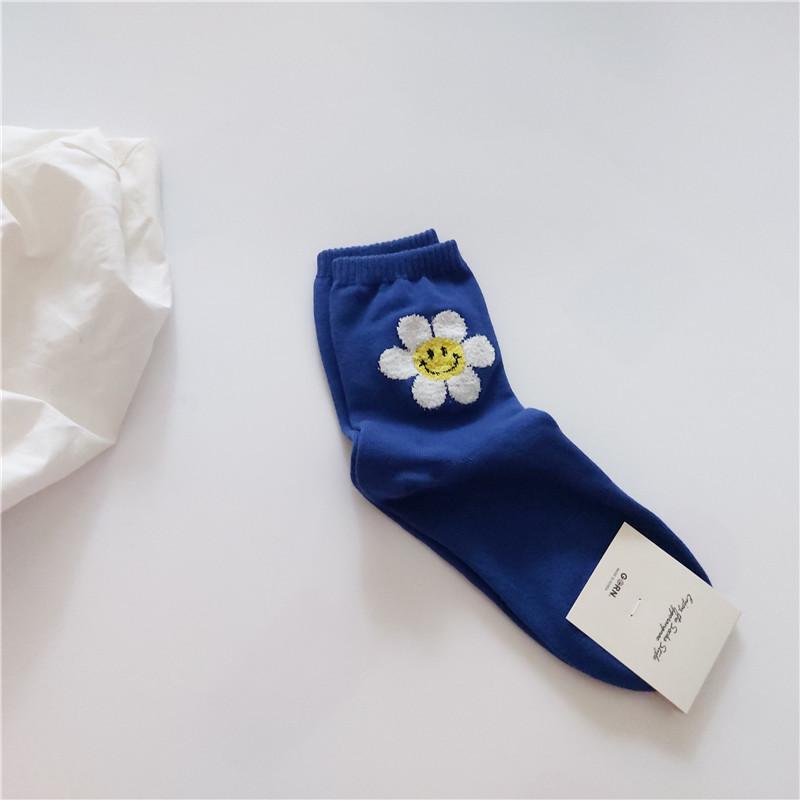 

Korean Women s Smiley Face Mid-Calf Cotton Socks for Spring & Autumn One Size синий