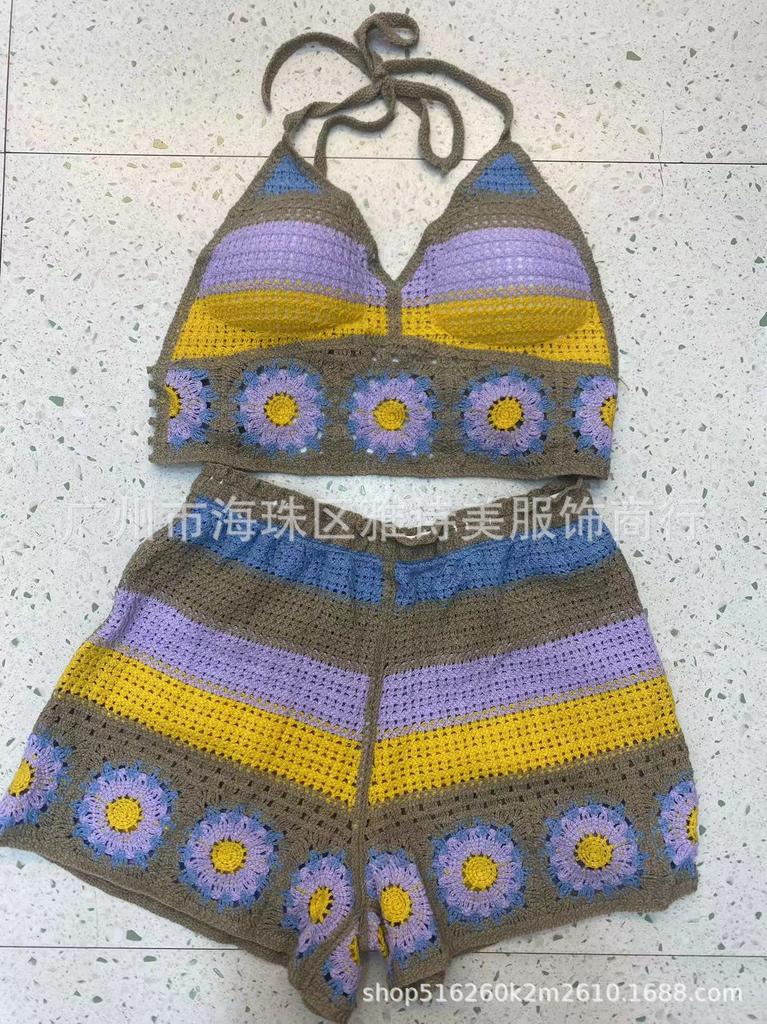 New fashionable and sexy tube top with small suspenders for women's summer seaside beach lace-up hollow knitted neck top