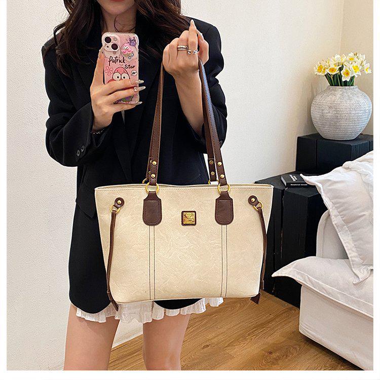 Women s 2025 Retro Commuter Tote: Spacious, Stylish, Versatile Shoulder Bag with Unique Texture 40x25x12