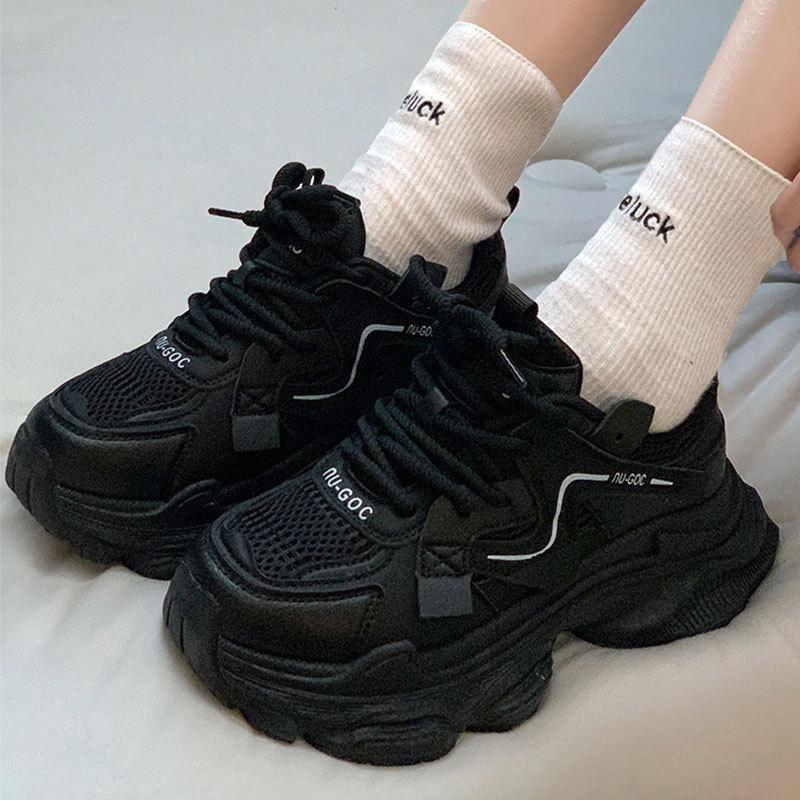 Retro Plateau-Damen-Sneaker, leicht, lässig, sportlich, Frühjahr und Herbst 2025, neue beliebte Dad-Schuhe