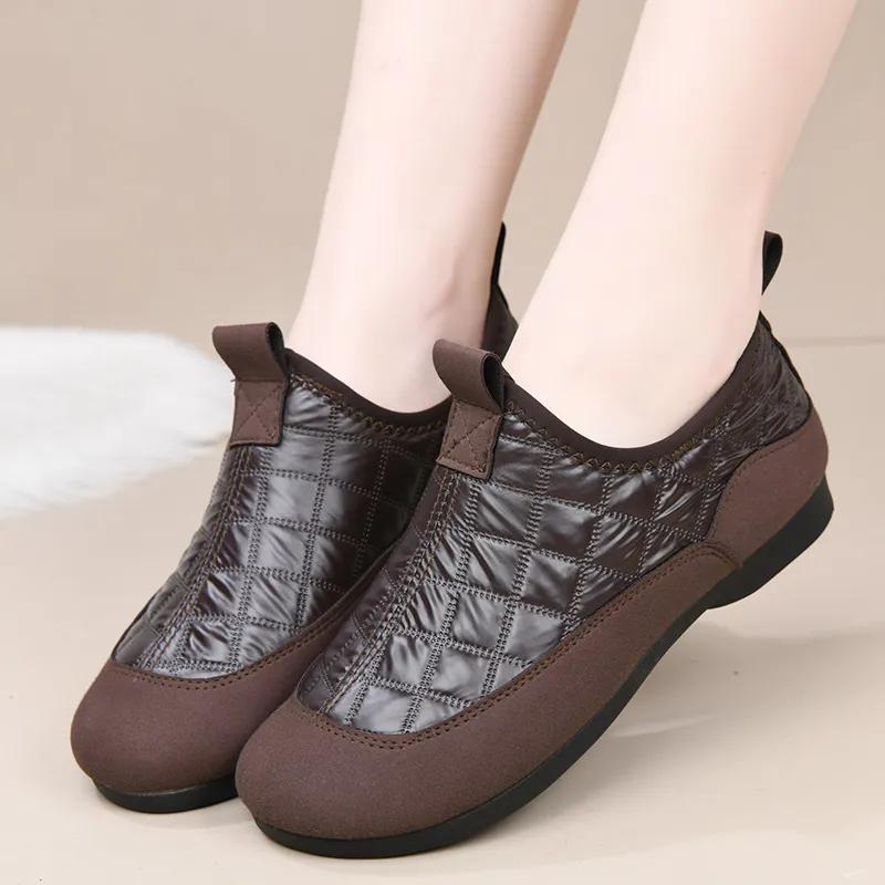 WTEMPO Autumn Winter Large Size Warm Plush Slip-on Casual PU Shoes Women's Faux Leather Solid Color Soft Sole Non Slip Flat Heel Shoes