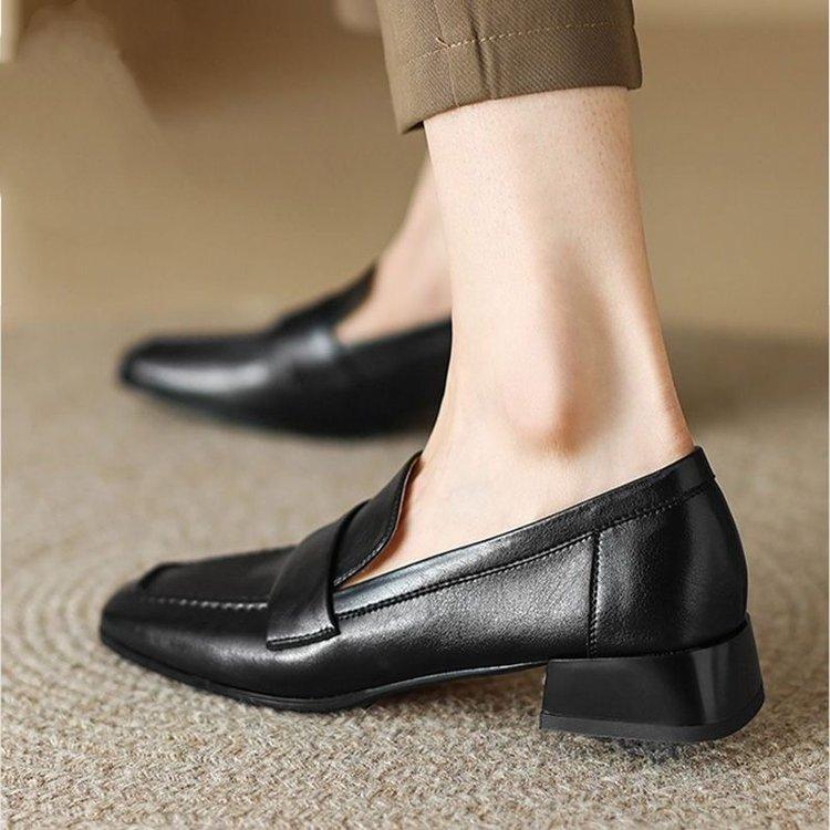 Women's Soft Leather Loafers British Style Slip-On Flats Versatile Shoes for Spring Autumn 2025