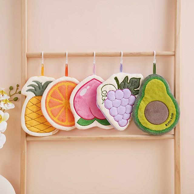 Fruit hand towels can be hung Children's cartoon hand towels Coral fleece thickened soft water absorption does not shed hair hand cloth
