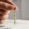 Rauchgrün hängendes Ohr natürlicher Hetian-Jade Ohrhaken 925 Silber Vintage Chinesischer Stil Hanfu Quastenohrringe
