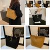 Chic Retro Commute Chain Shoulder Bag For Women Summer Fashionable Tote Bag