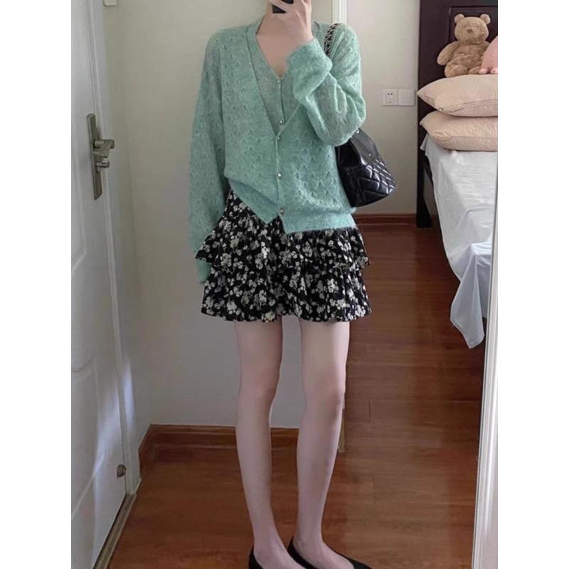

Green fake two-piece knitted cardigan women s early autumn new loose temperament design long-sleeved top one size fits all зелений