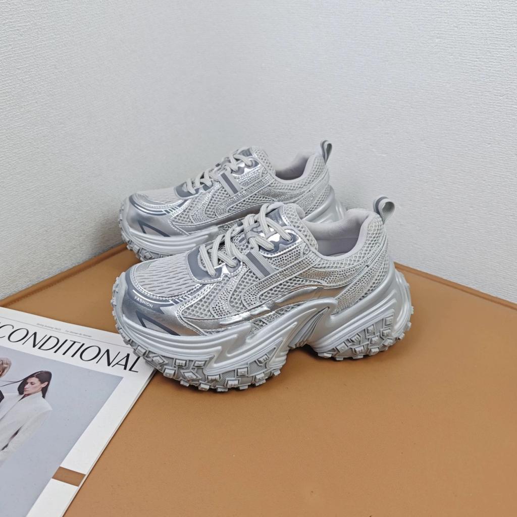 European Leather Breathable Diamond Fried Street Dad Shoes Women's 2025 Autumn New Thick-soled Heightening Fashionable Versatile Casual Shoes