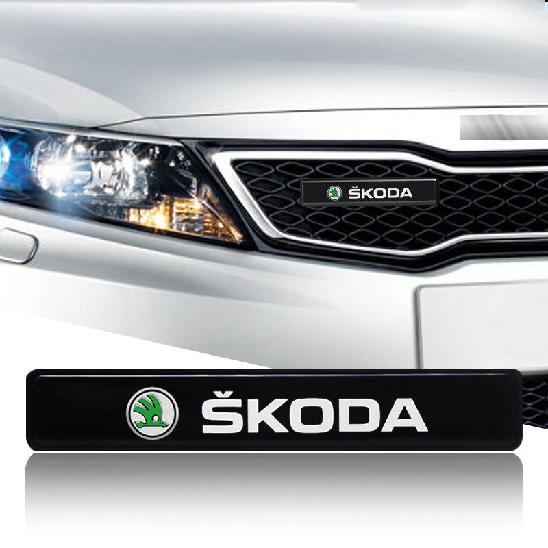 Autocolant Emblema Grilă Față Mașină Grilă Faruri Emblema R LINE Lumină LED Pentru Skoda Octavia Superb Rapid Kodiaq Karoq Fabia Kamiq Roomster Citigo