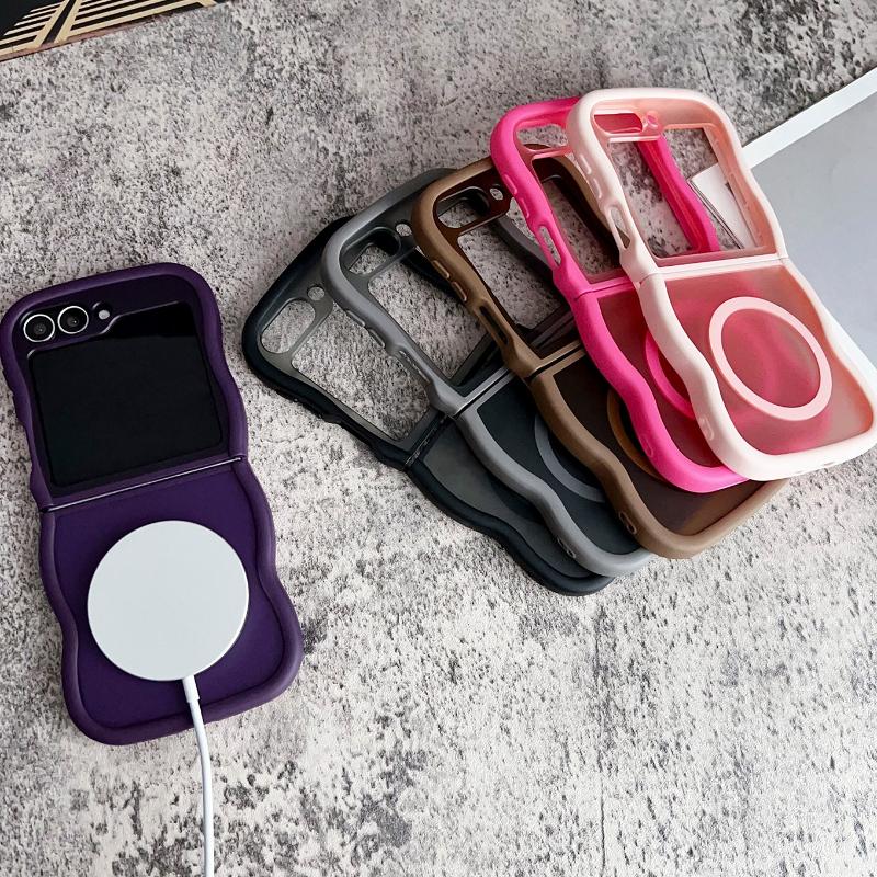 Stylish Big Wave Magnetic Matte Case For Samsung Galaxy Z Flip 3 4 5 6 5G ZFlip5 Flip6 5G Translucent Frosted Back Cover Funda
