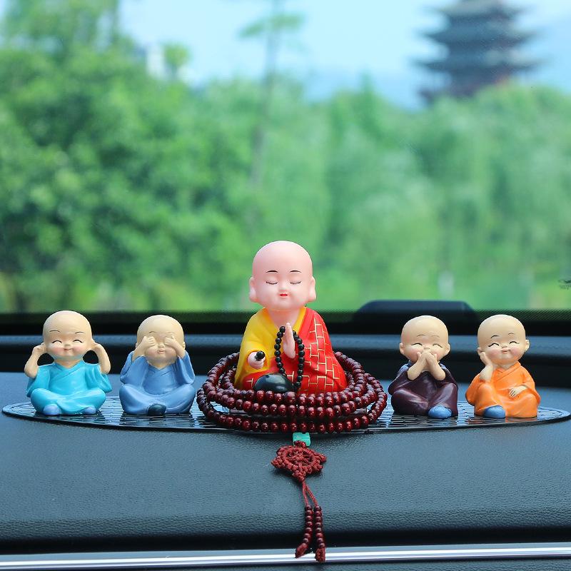 Solar-Powered Zen Monk Chanting Car Ornament: Creative Decoration for Car Interiors