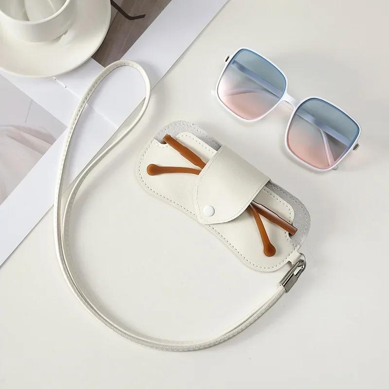 Leisure Simplicity Portable Eyeglass Bag Convenient for Going Out PU Leather Neck-hanging Style Eyeglasses Protective Cover
