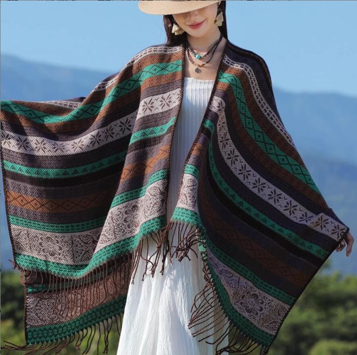 Solid color gray triangular shawl with women's new triangular scarf, young fashion and high sense of versatility