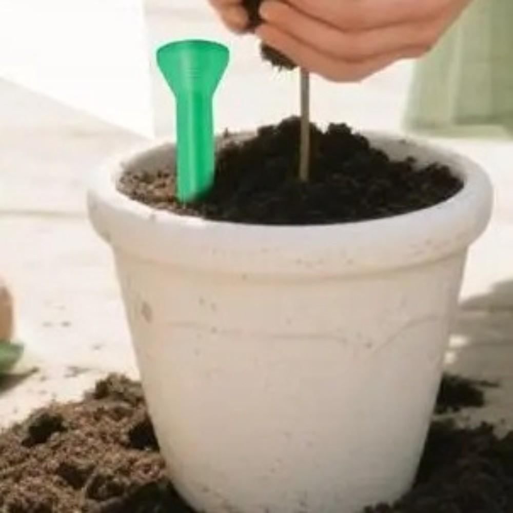 5pcs Plastic Plant Watering Spikes Precise Aperture Plant Watering Devices  For Indoor Outdoor