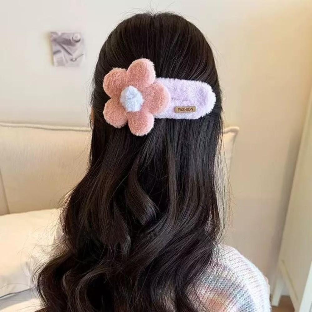 Cute Headwear Accessories Sweet Duckbill Clip Flyaway Hair Plush Flower Hair Clip  Autumn Winter