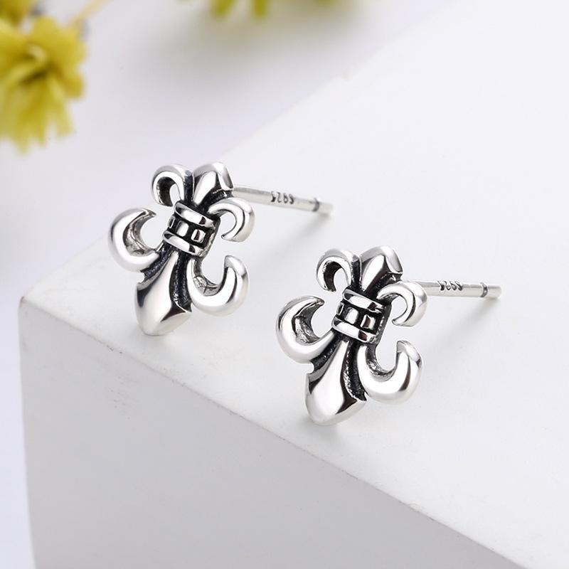 Retro Earrings Boys Ruffian Handsome Anchor Earrings Old Creative Girls Trend High-End Jewelry