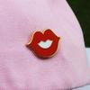 Fashion Enamel Pin Mouth Shaped Brooch Elegant Jackets Bag Backpack Badge Eye Catching Accessory for Trendsetters