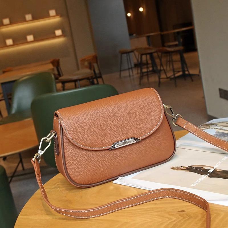 Small Square Bag New Style Shoulder Straps High Quality Textured Cowhide Leather Crossbody Bag for Women's Commuting Shoulder Bag