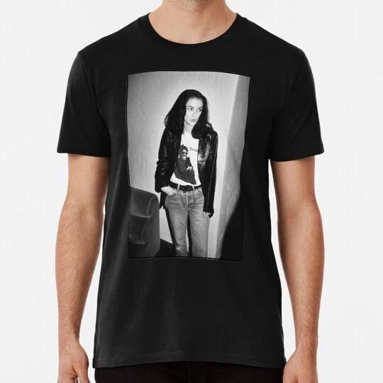Winona Ryder S to 5XL Made in the USA T-Shirt M