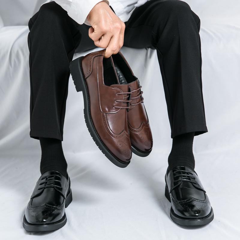 Men’s Brogues Formal Business Leather Shoes Men Retro Tuxedo Wedding Classic Dress Shoes Plus Size