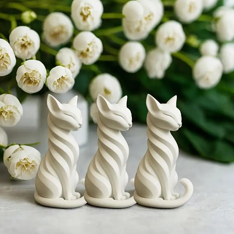 1 Pc Elegant Cat Sculpture With Stripes Cat Figurine Indoor/Outdoor Home Decor Charming Cat Statue Desks Bookshelves Ornament