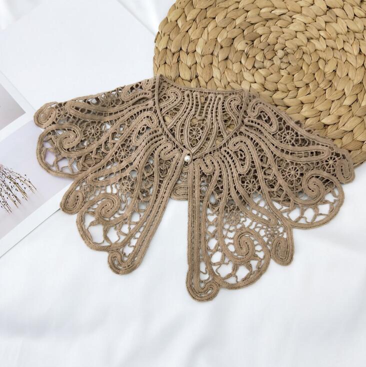 Vintage Shawl O-Neck Doll Fake Collar Shirt Women Hollow Crochet Lace False Collar Detachable Woman Half Shirt Faux  Col