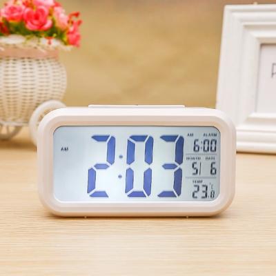 Temperature Display Digital Alarm Clock Battery Operated Bedside Alarm Clock For Bedside